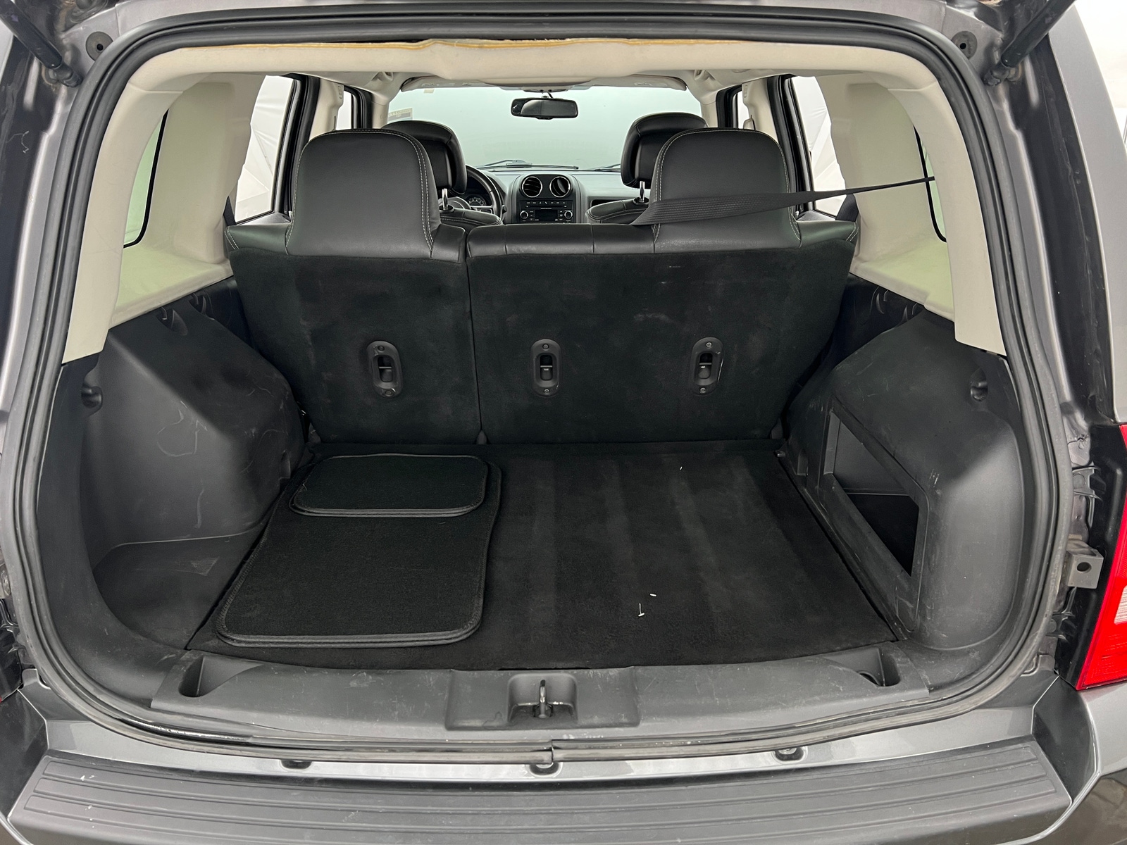 Thumbnail: 2015 Jeep Patriot - 6