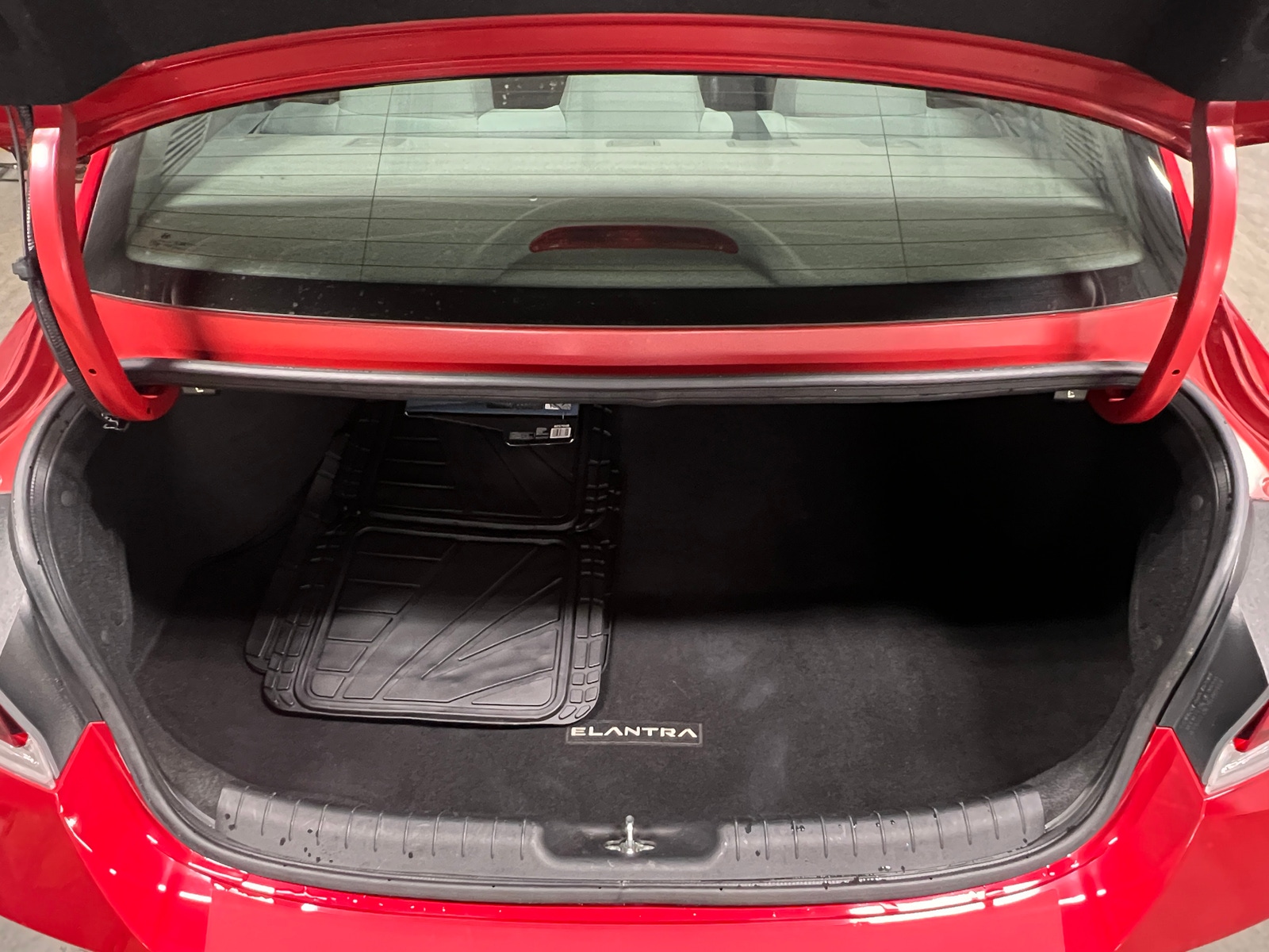 Thumbnail: 2022 Hyundai Elantra - 7
