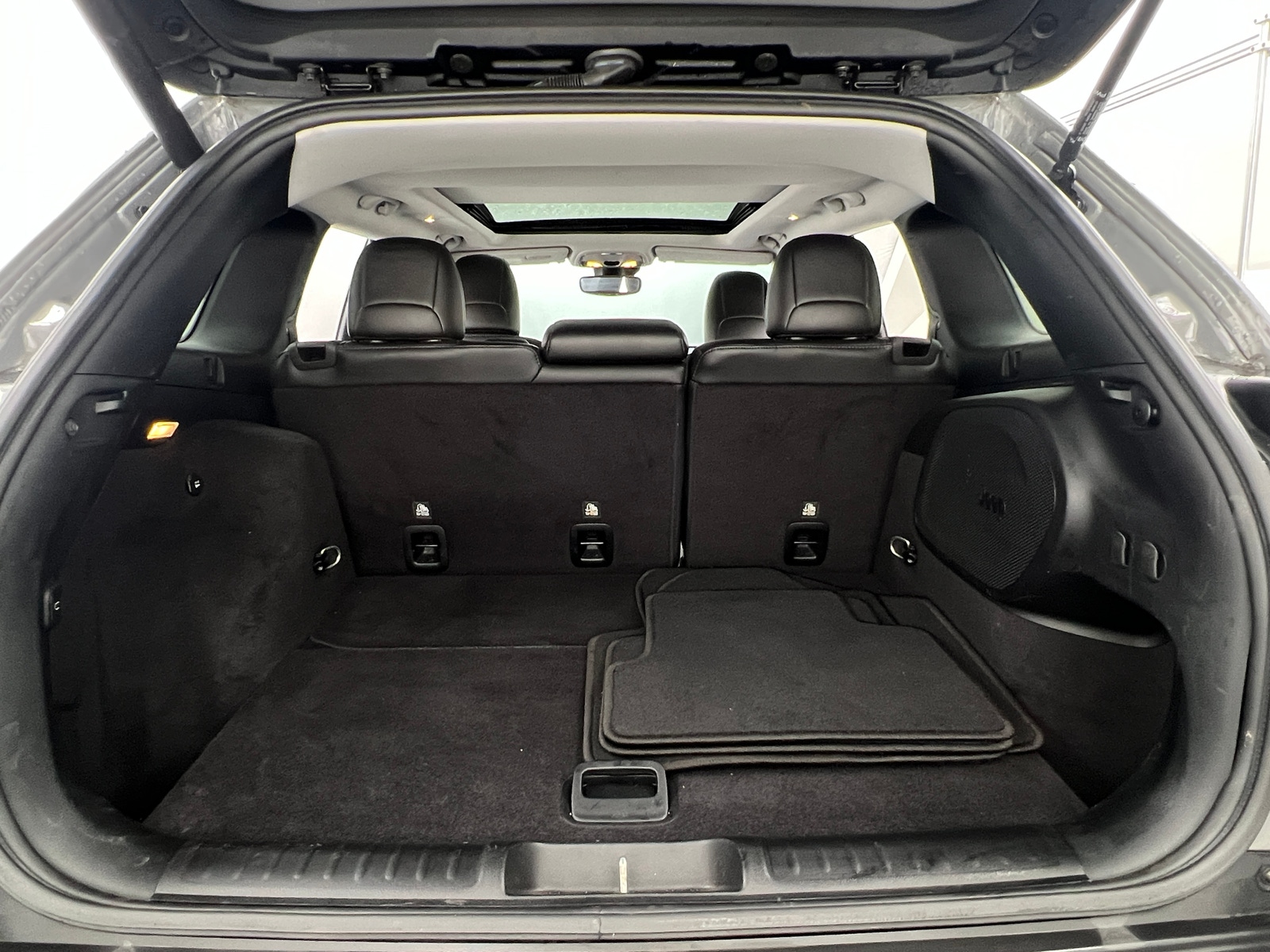 Thumbnail: 2021 Jeep Cherokee - 6