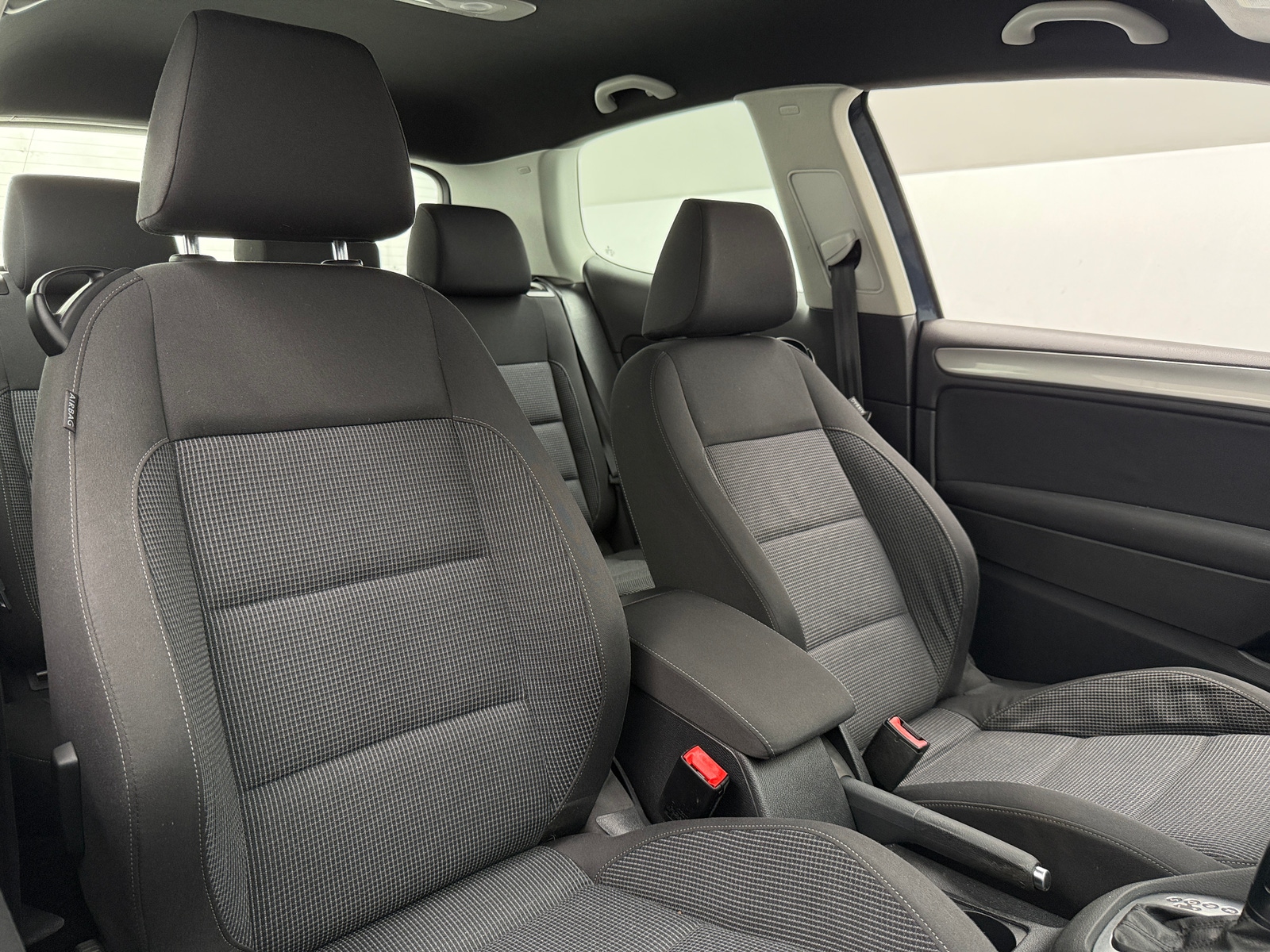 Thumbnail: 2013 Volkswagen Golf - 2