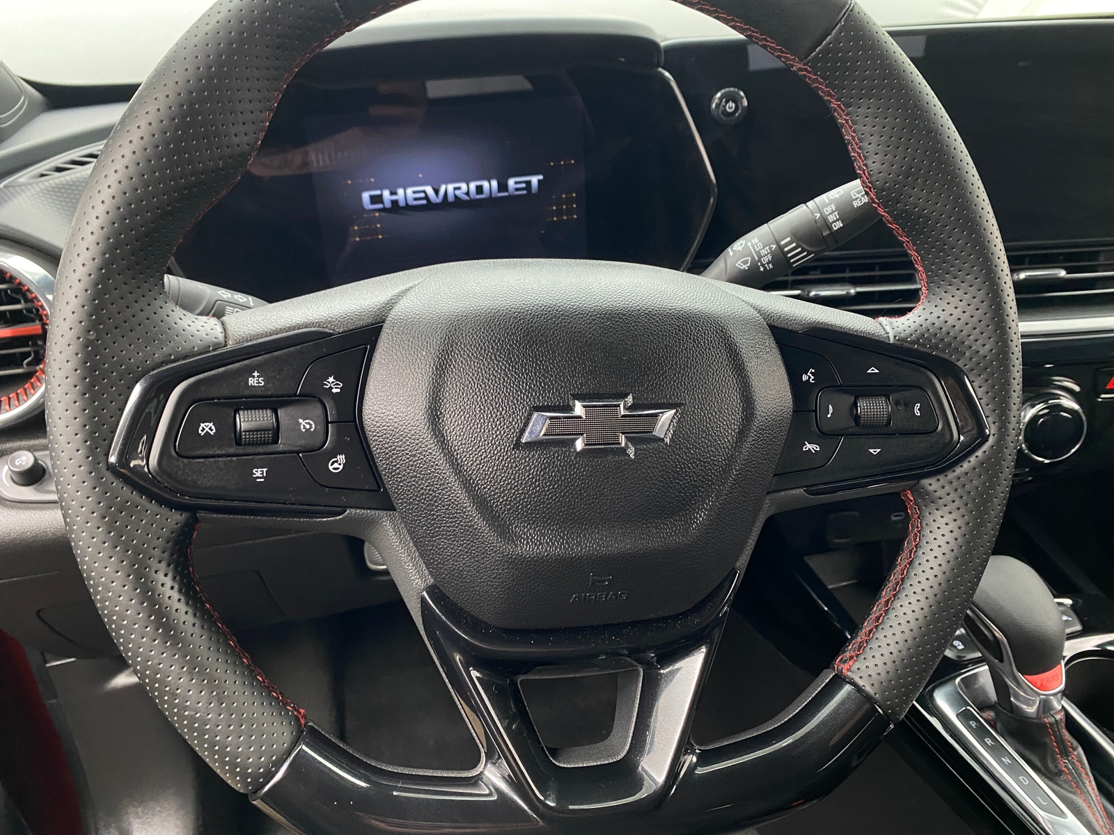 Thumbnail: 2025 Chevrolet Trax - 4