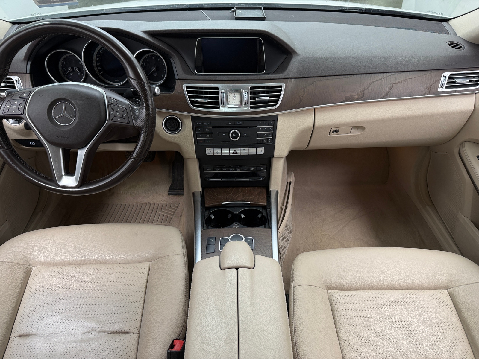 Thumbnail: 2016 Mercedes-Benz E-Class - 2