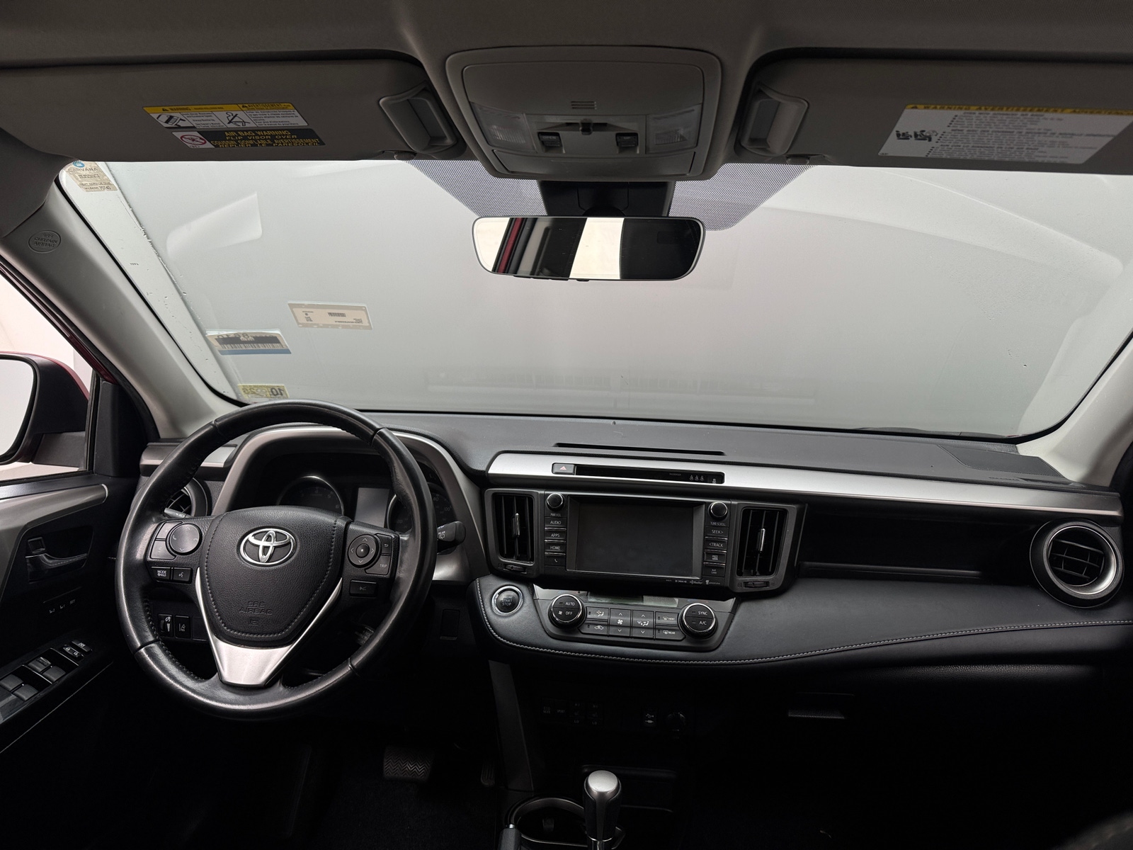 Thumbnail: 2018 Toyota RAV4 - 2