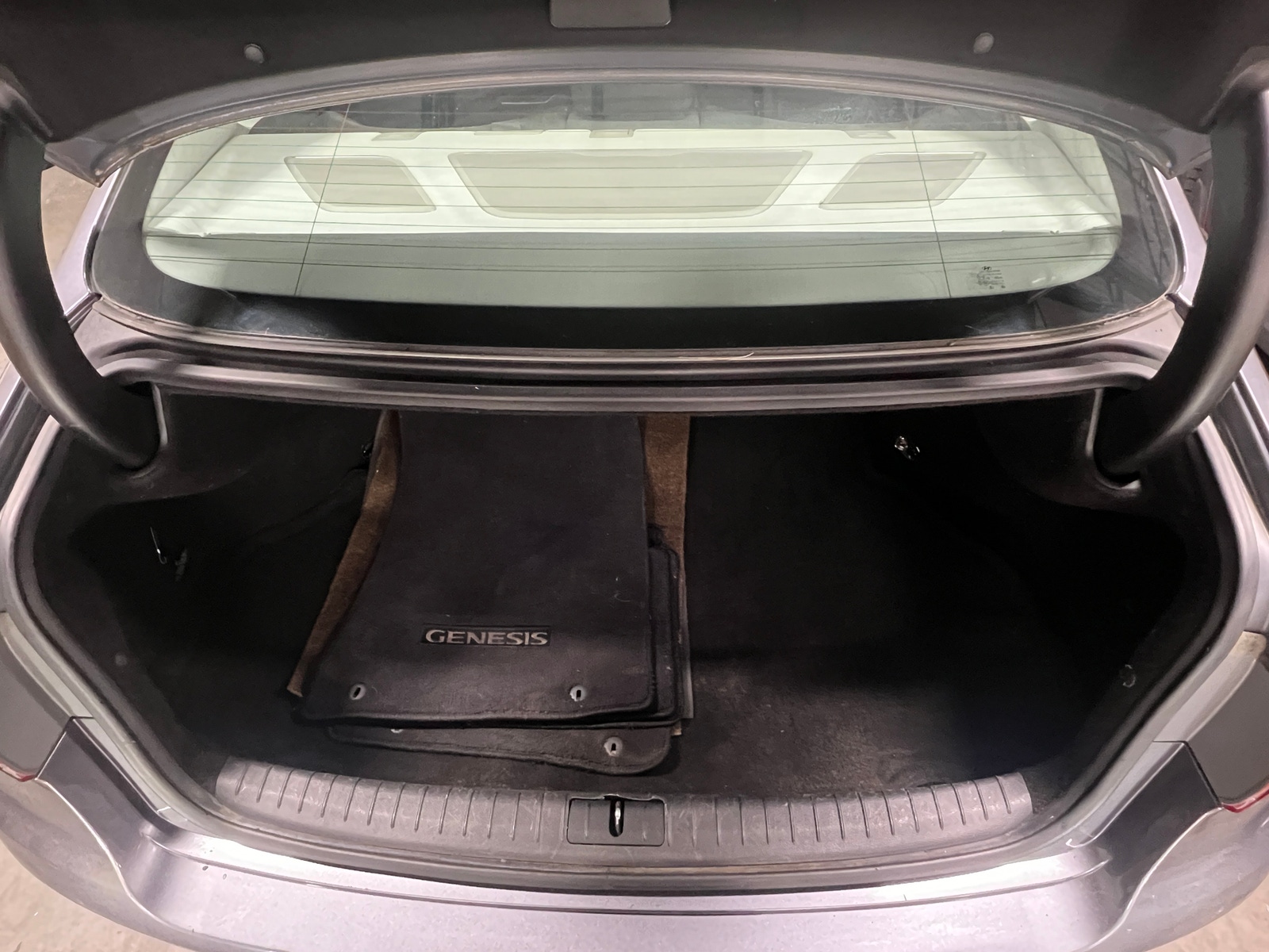Thumbnail: 2015 Hyundai Genesis - 6
