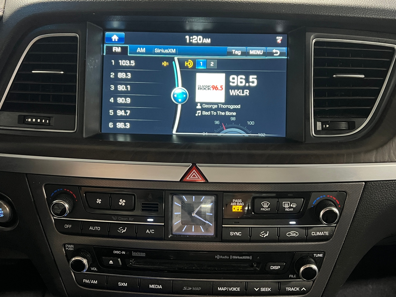 Thumbnail: 2015 Hyundai Genesis - 3