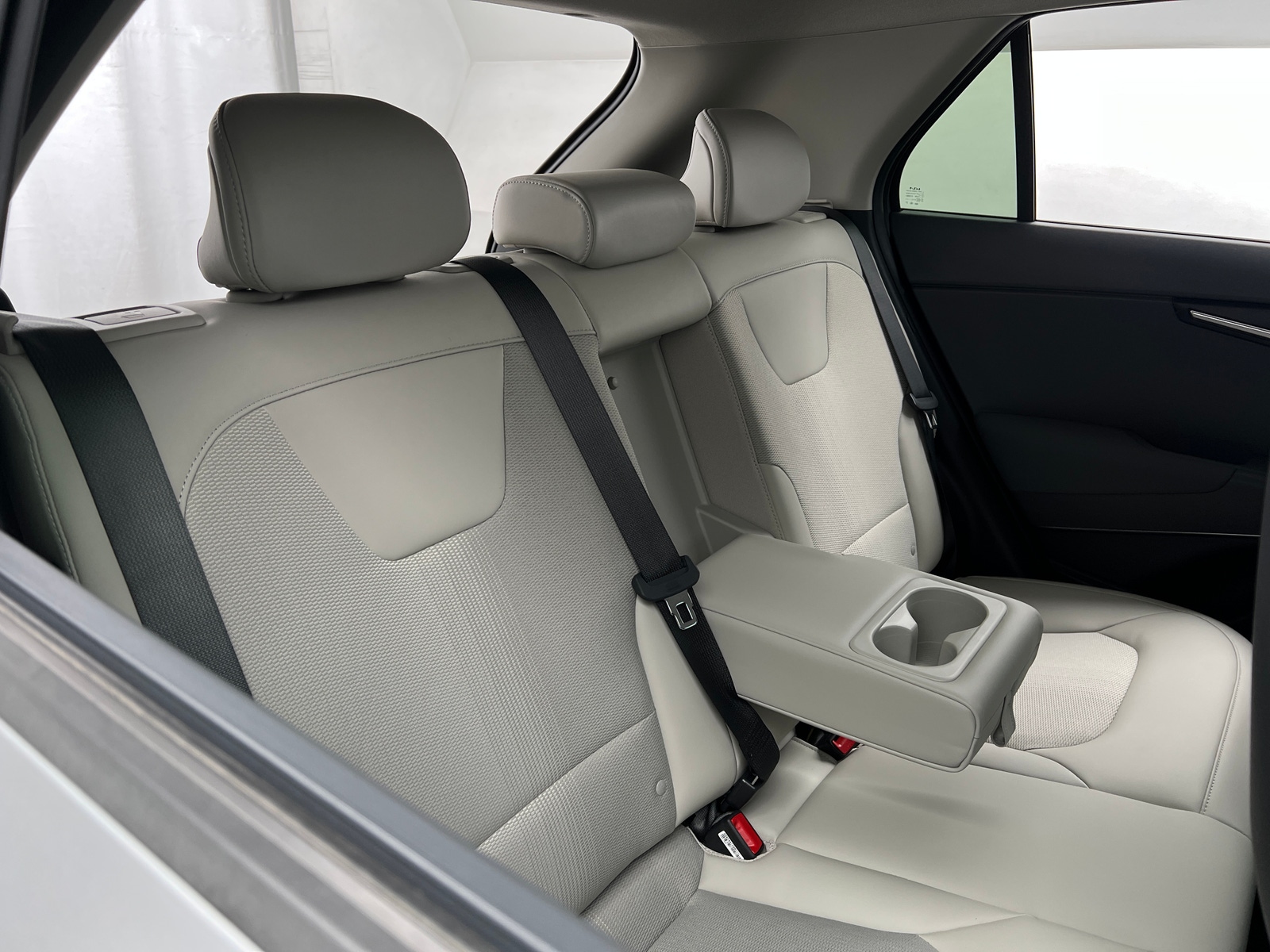 Thumbnail: 2023 Kia Niro - 6