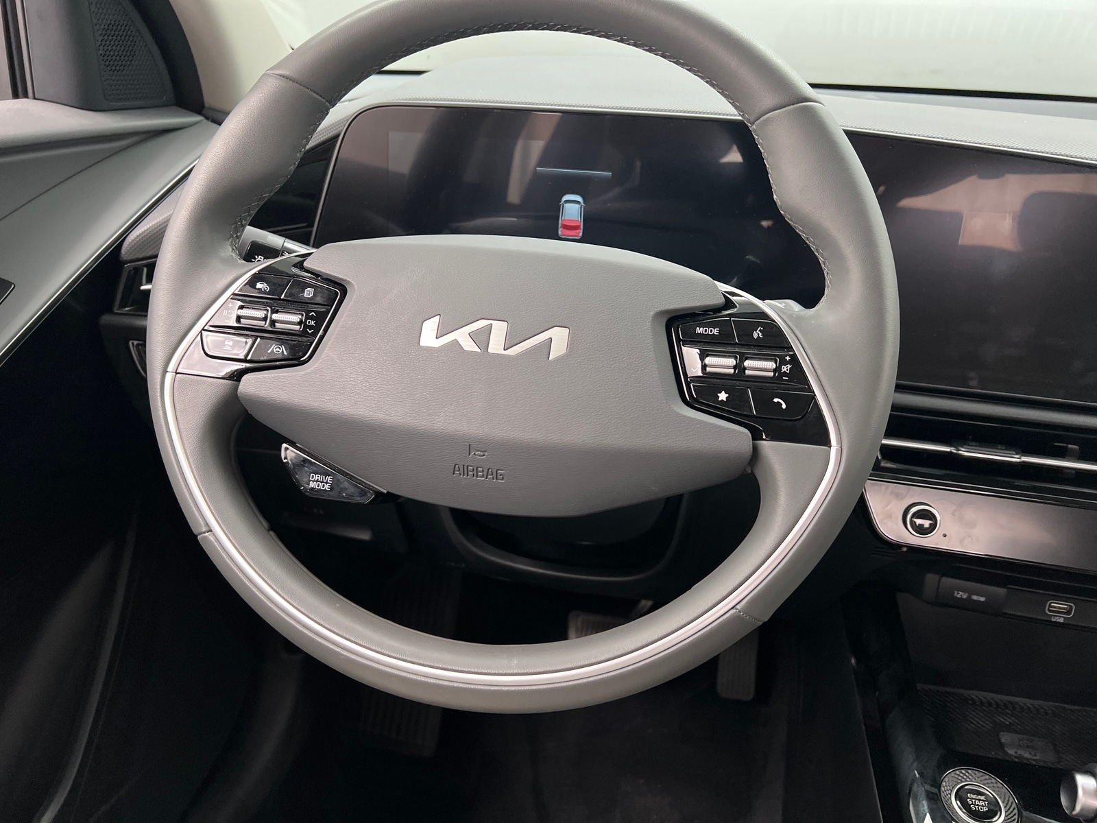 Thumbnail: 2023 Kia Niro - 5