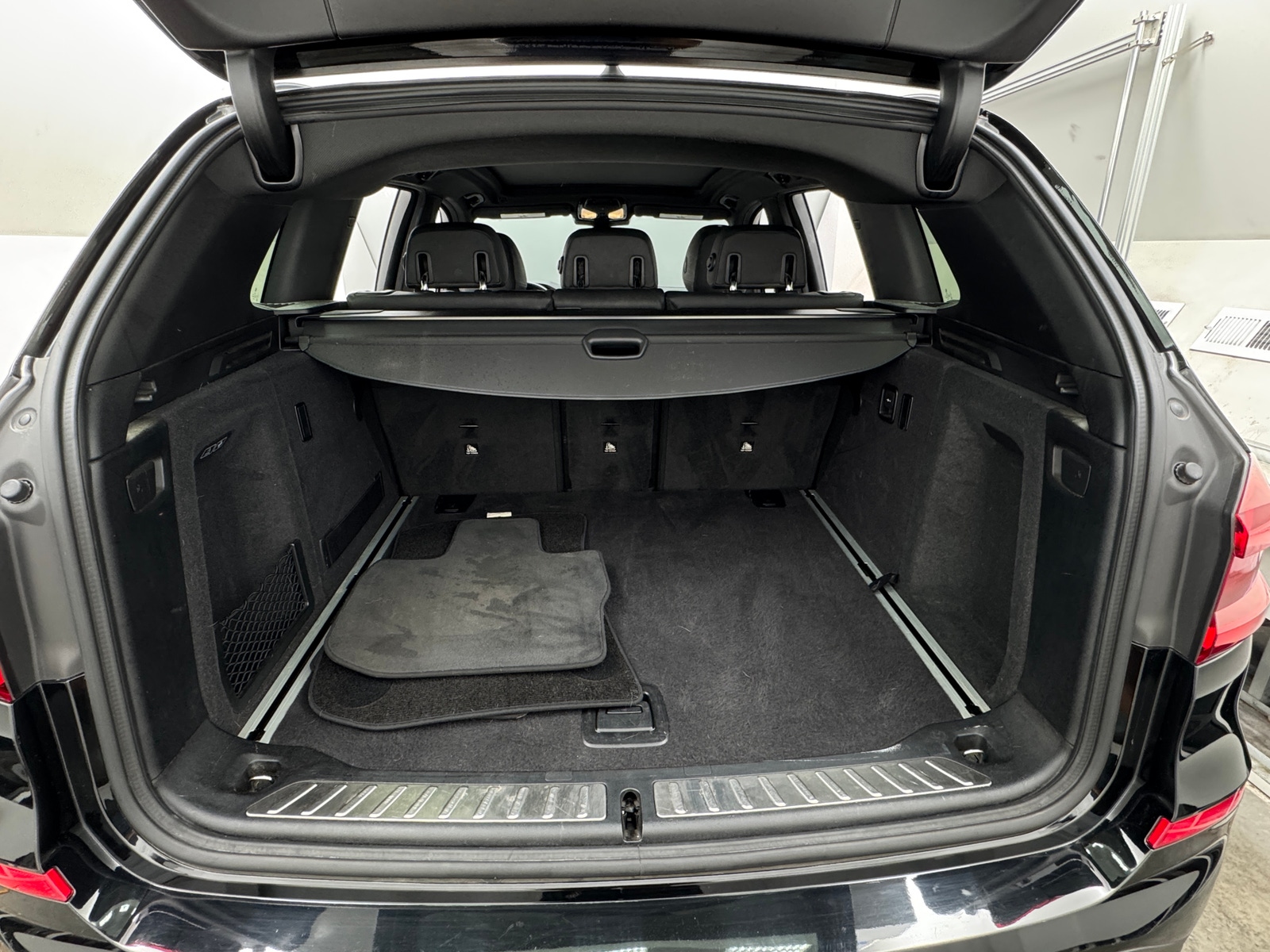 Thumbnail: 2019 BMW X3 - 6