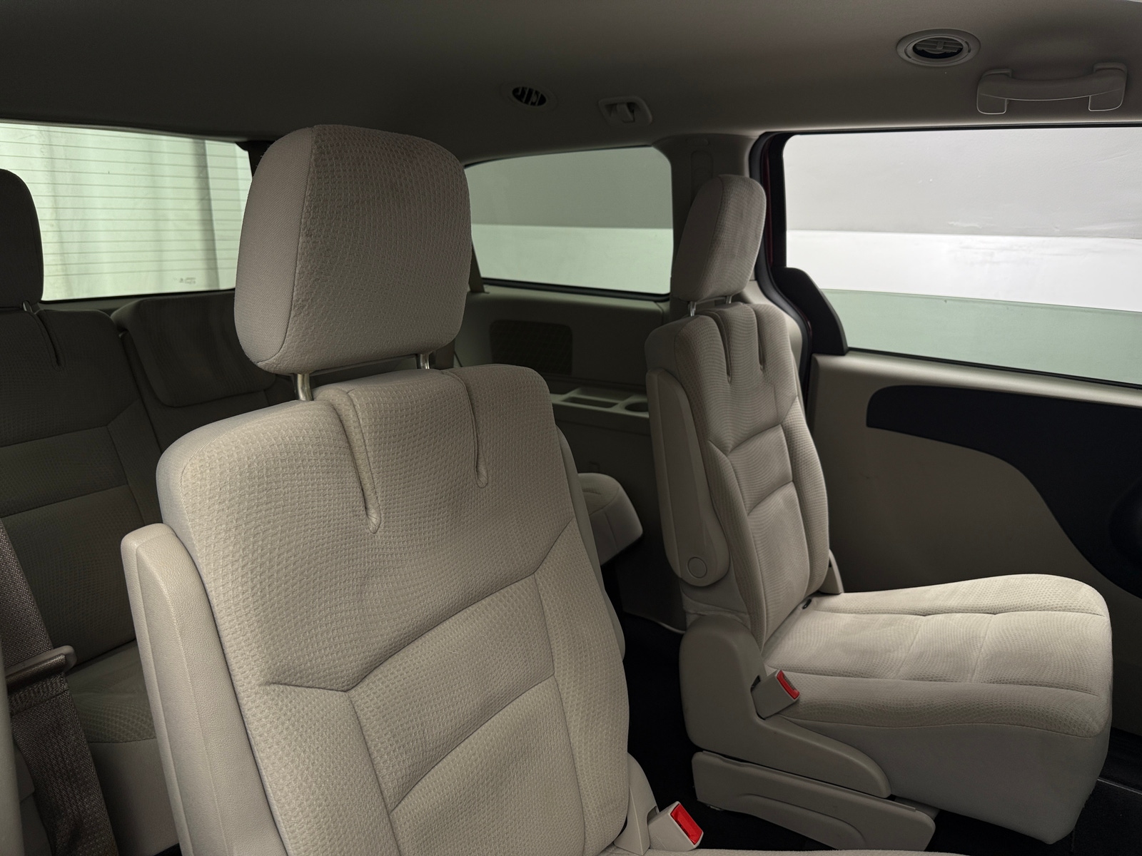 Thumbnail: 2018 Dodge Grand Caravan - 6