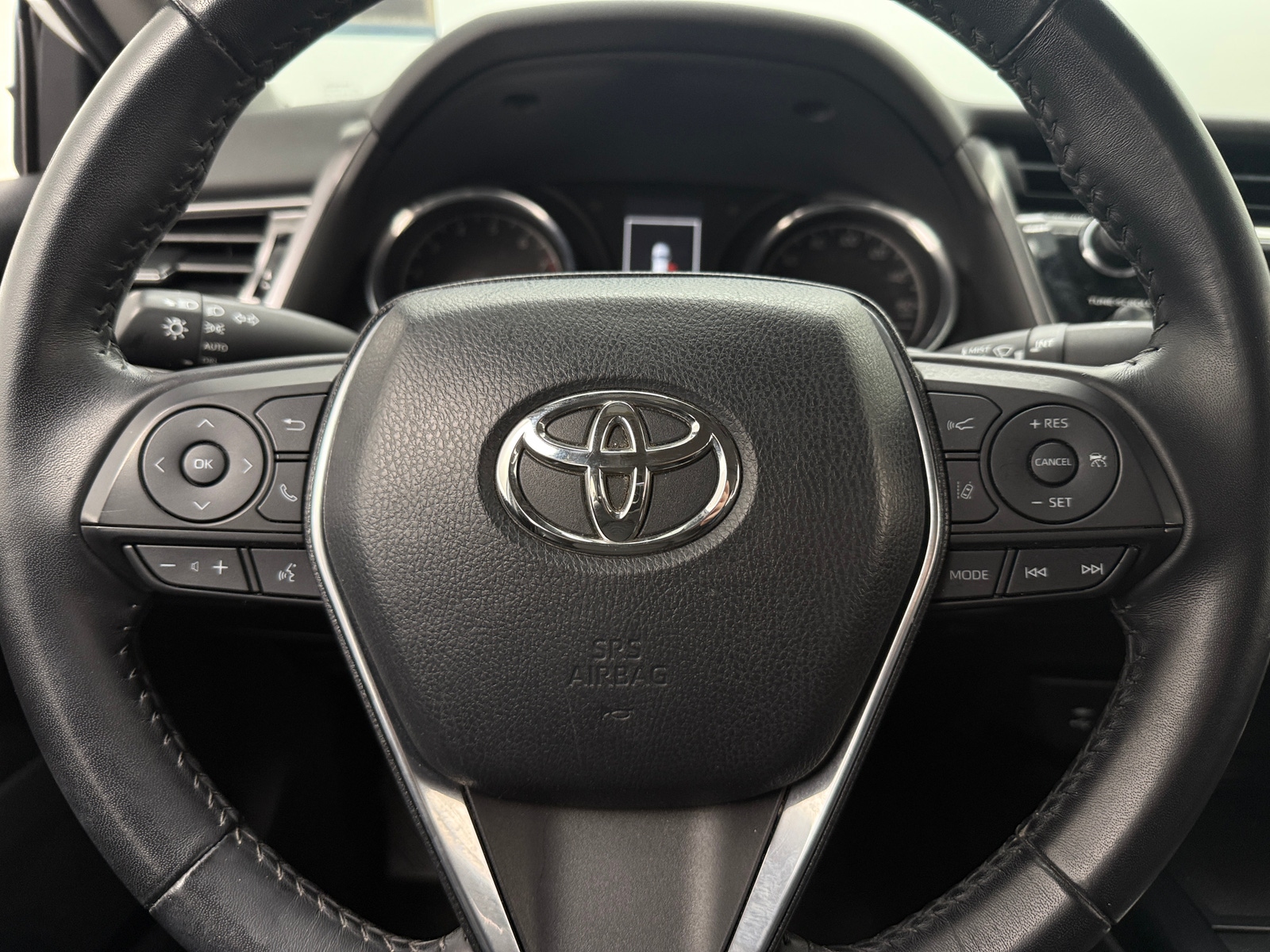 Thumbnail: 2019 Toyota Camry - 4