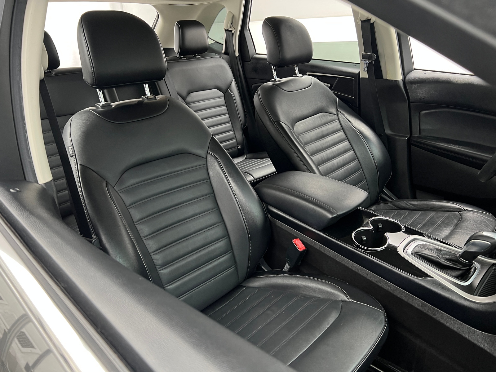 Thumbnail: 2017 Ford Edge - 2