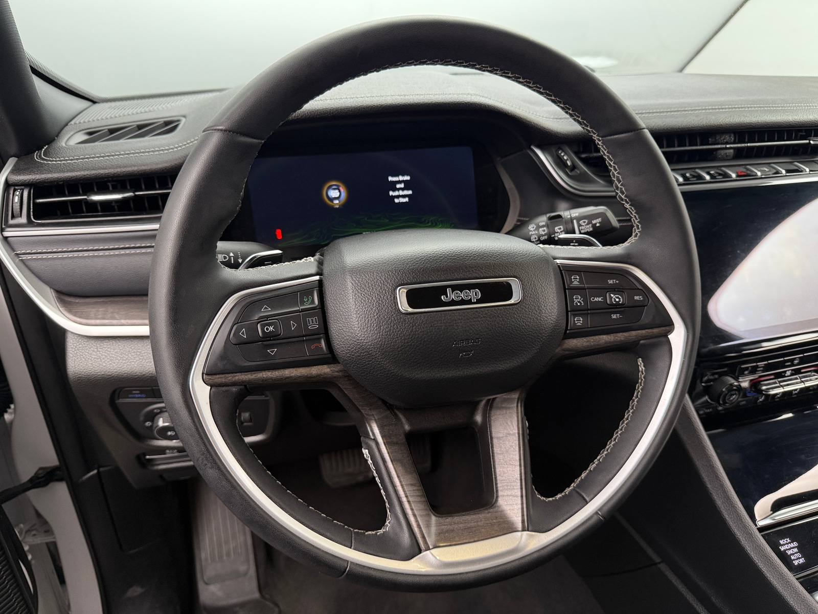Thumbnail: 2024 Jeep Grand Cherokee - 5