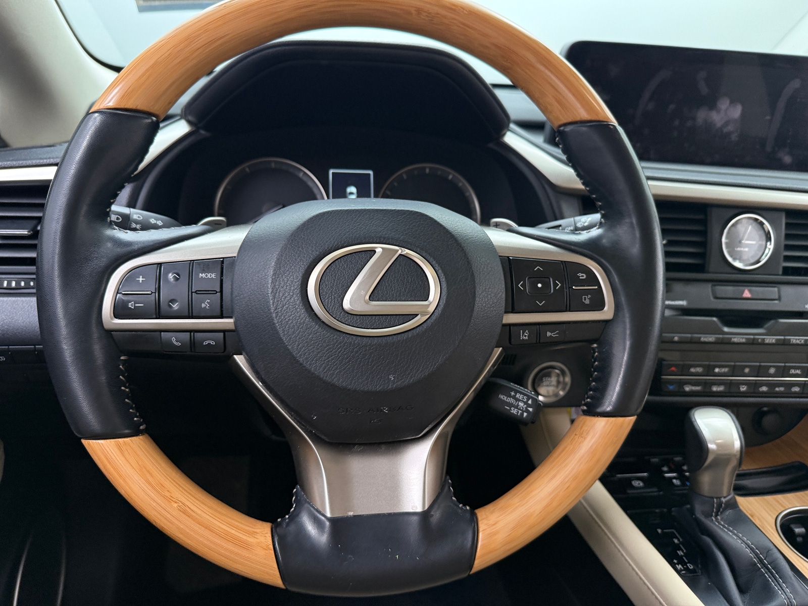 Thumbnail: 2022 Lexus RX - 4