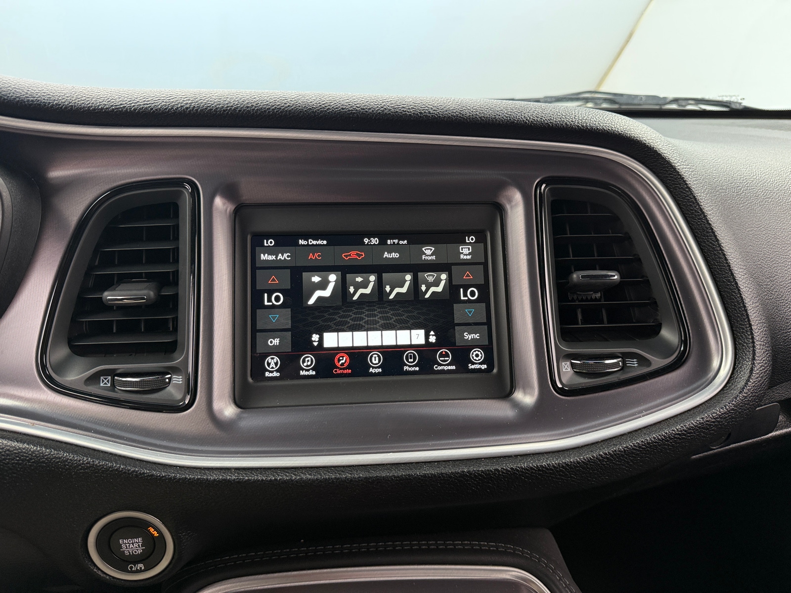 Thumbnail: 2019 Dodge Challenger - 4
