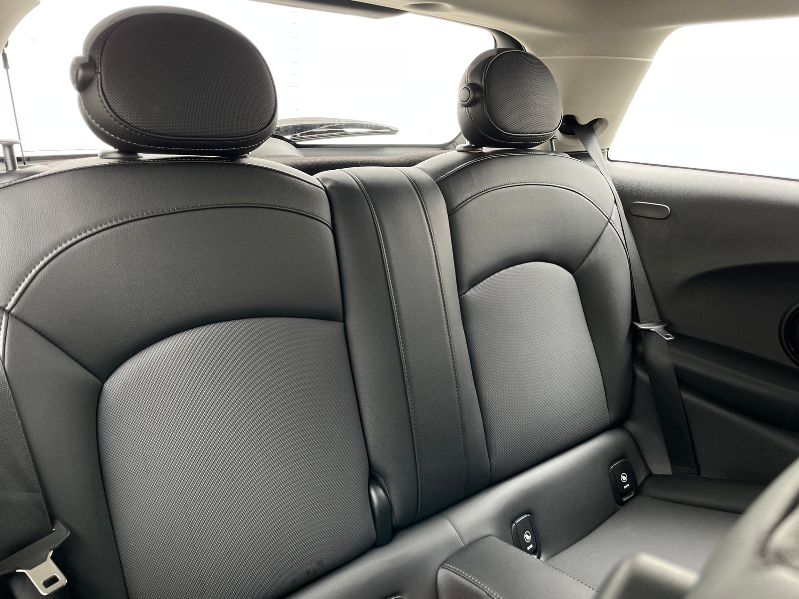 Thumbnail: 2019 MINI Cooper Hardtop - 5