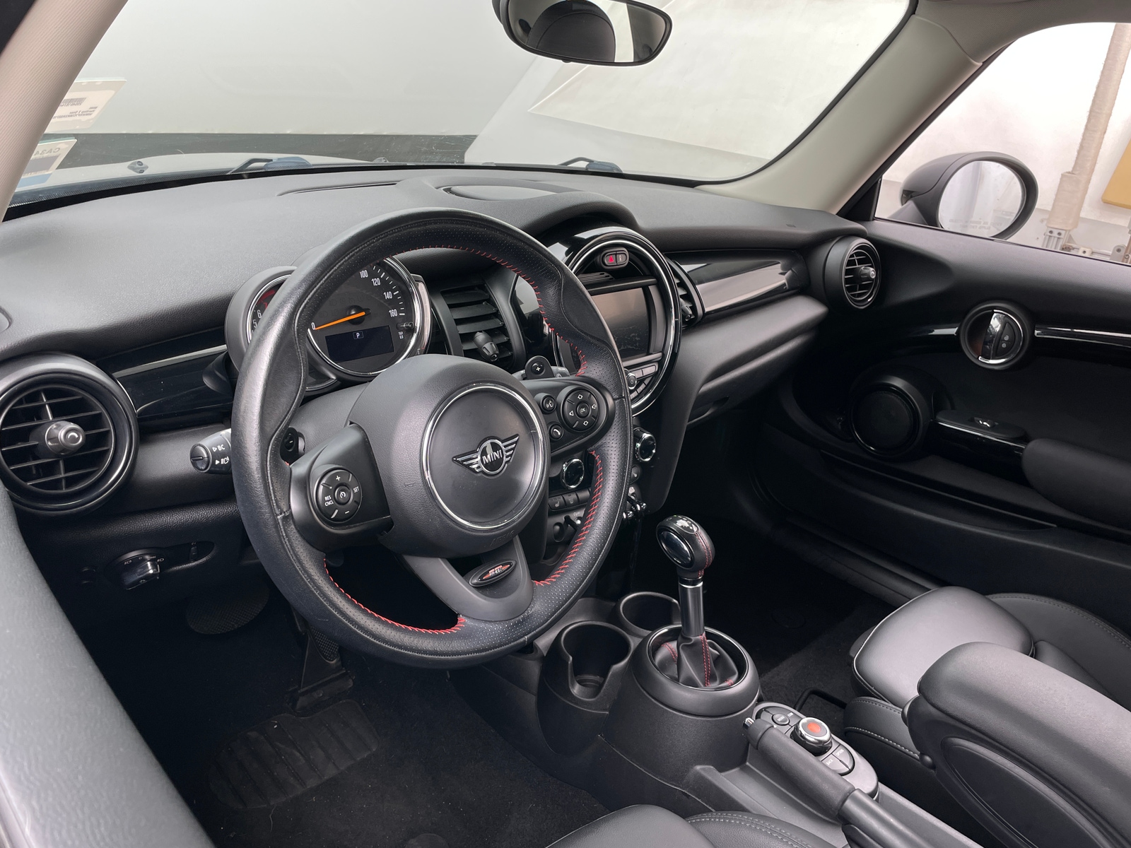 Thumbnail: 2019 MINI Cooper Hardtop - 2