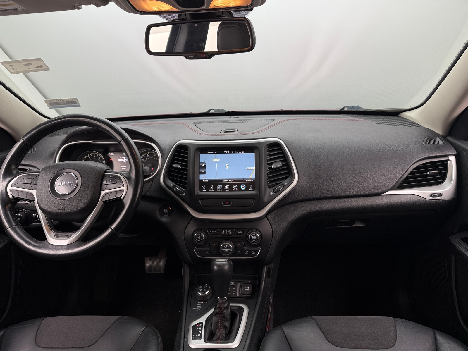 Thumbnail: 2015 Jeep Cherokee - 3