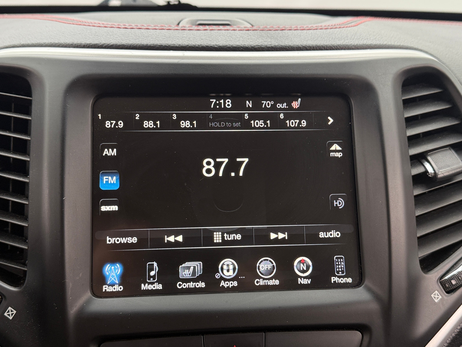 Thumbnail: 2015 Jeep Cherokee - 4