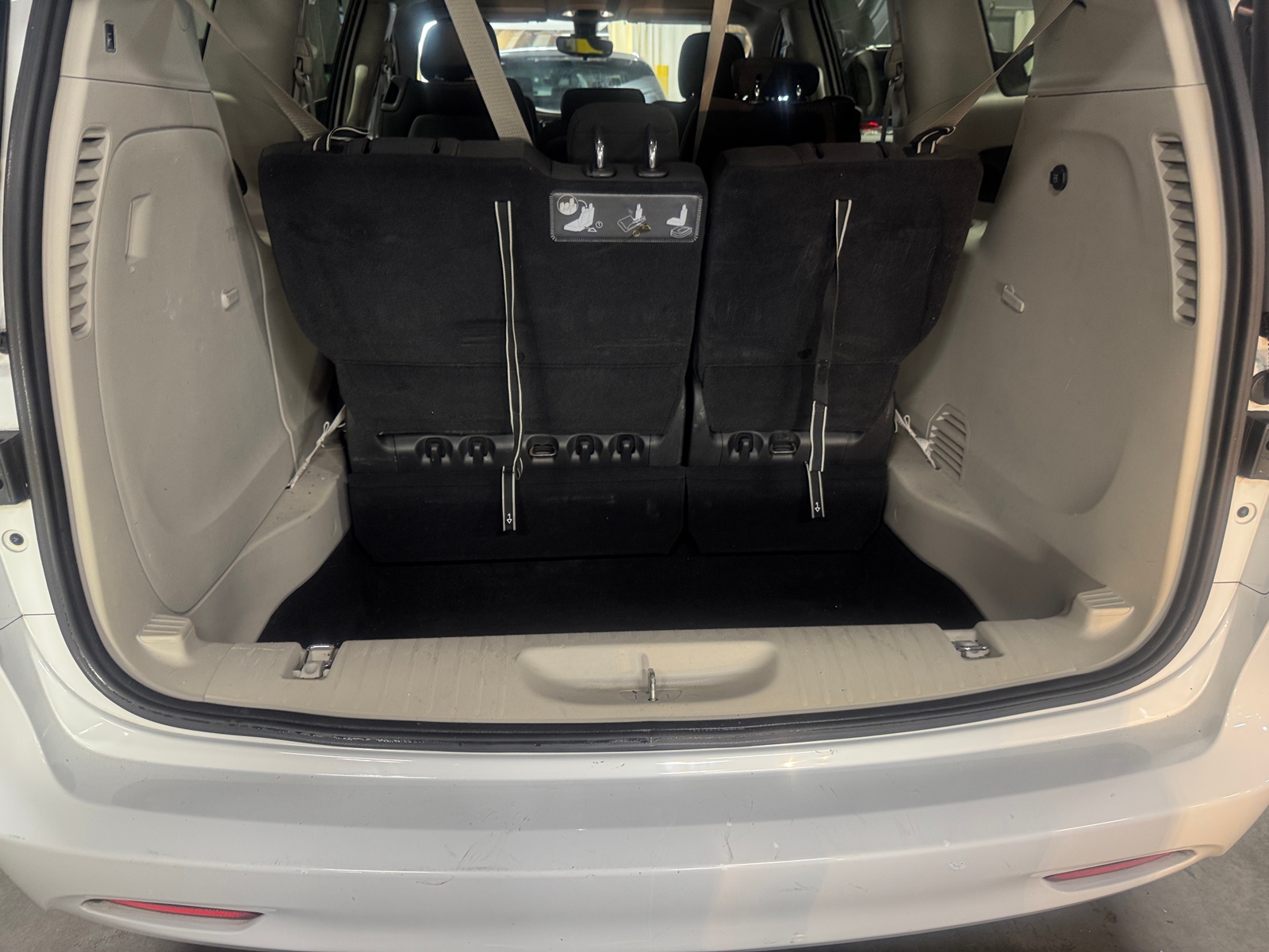 Thumbnail: 2017 Chrysler Pacifica - 7