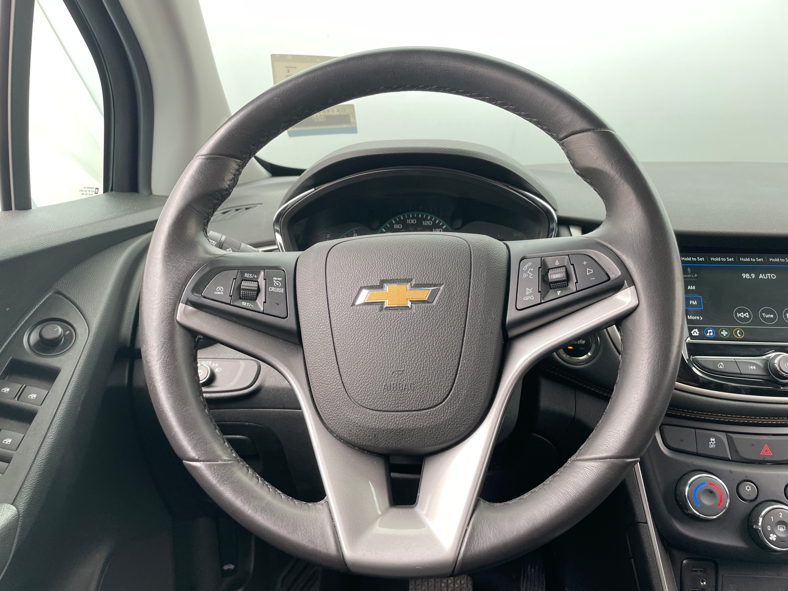 Thumbnail: 2019 Chevrolet Trax - 5