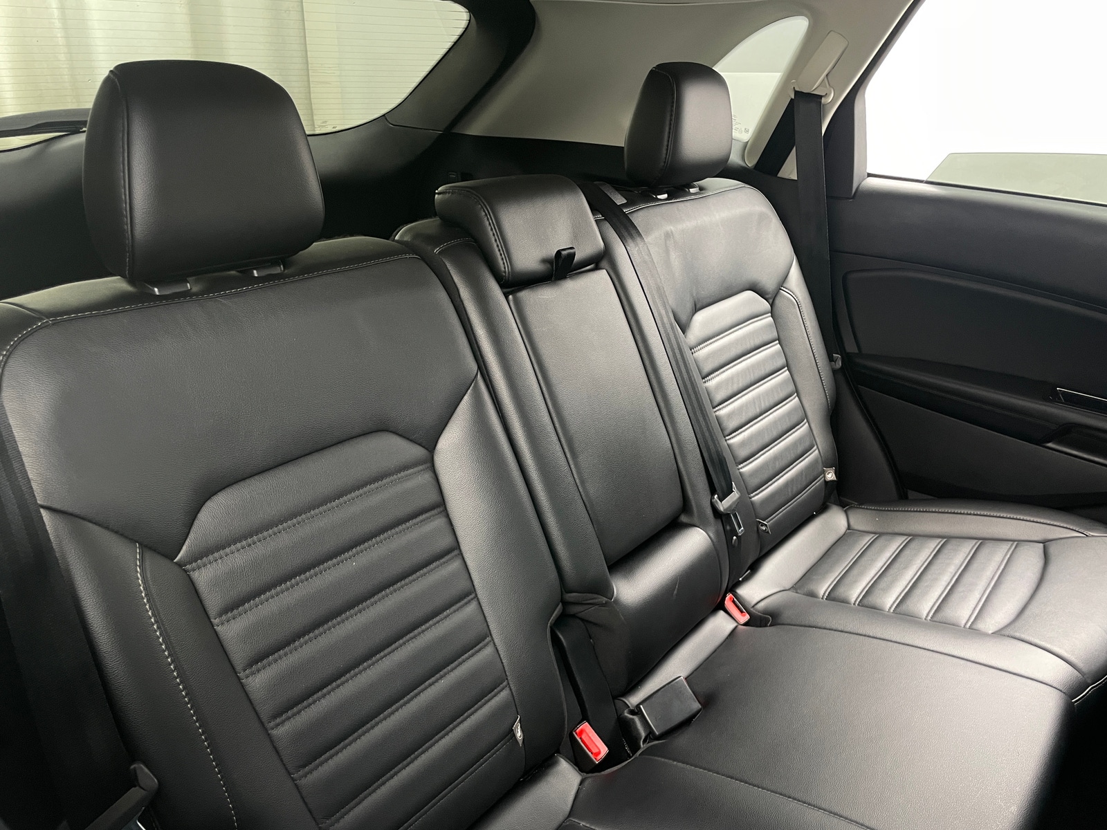 Thumbnail: 2016 Ford Edge - 5