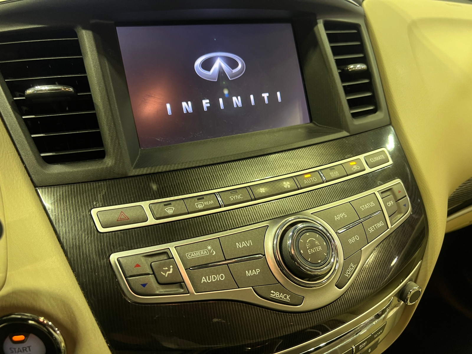 Thumbnail: 2019 INFINITI QX60 - 3