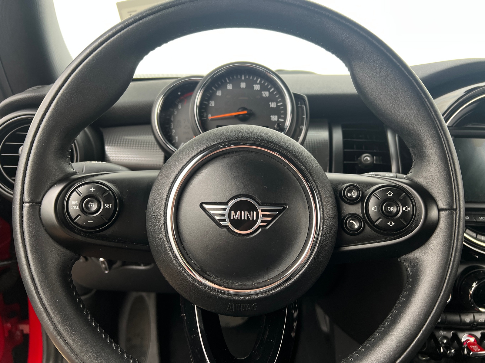 Thumbnail: 2020 MINI Cooper Hardtop - 3