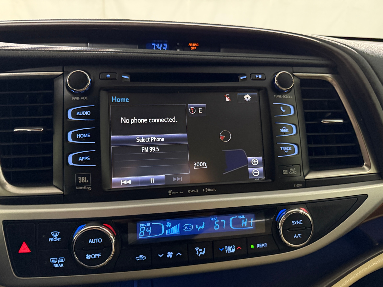 Thumbnail: 2019 Toyota Highlander - 3