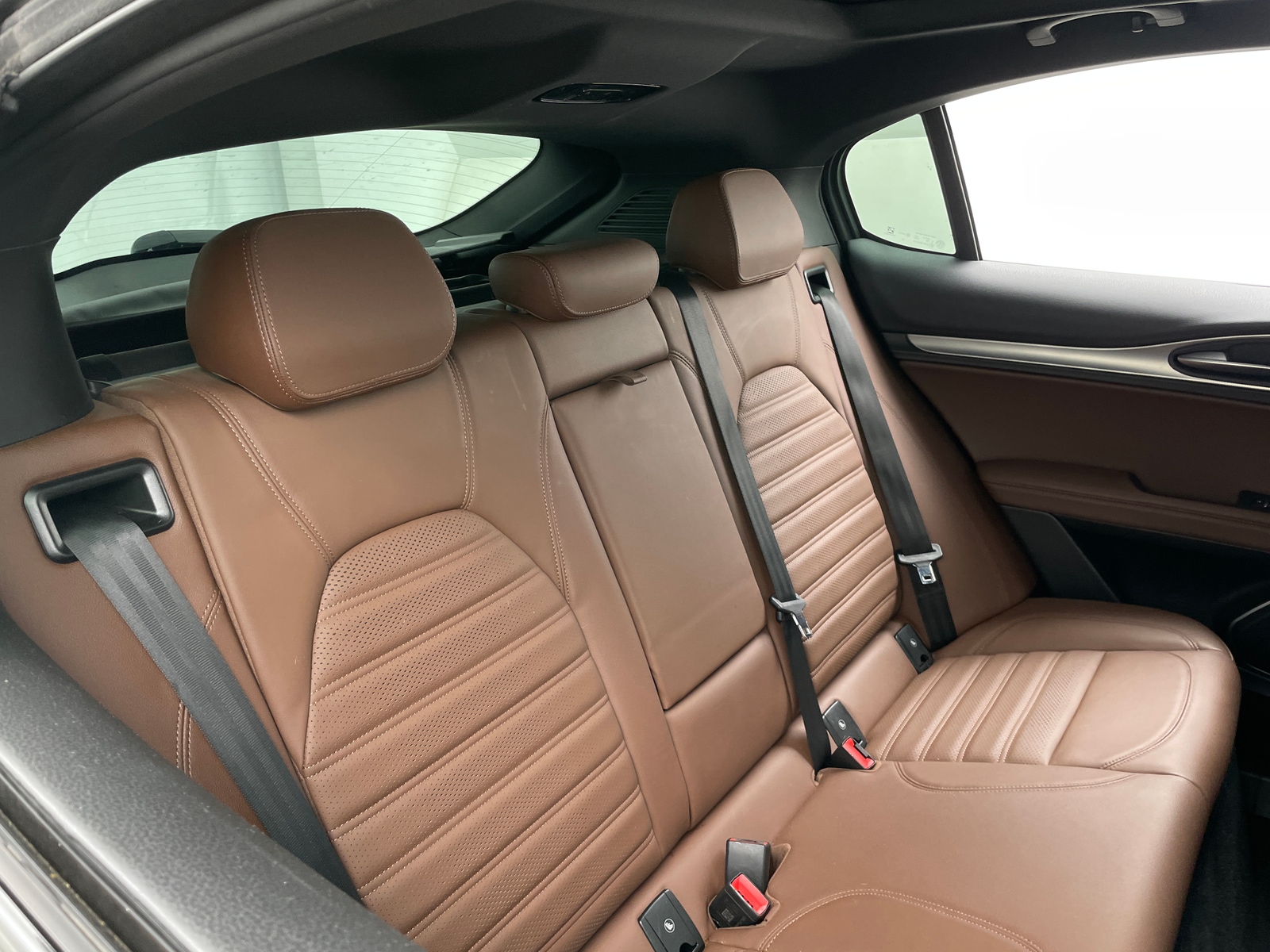 Thumbnail: 2020 Alfa Romeo Stelvio - 5