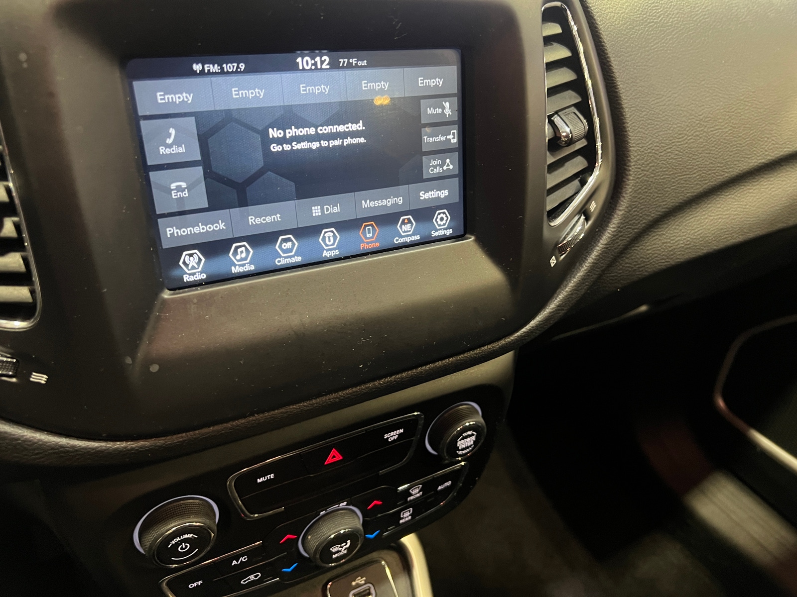 Thumbnail: 2019 Jeep Compass - 4