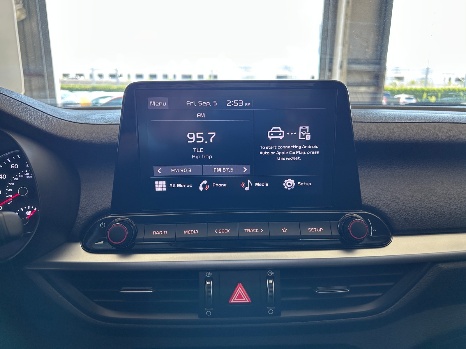 Thumbnail: 2024 Kia Forte - 4