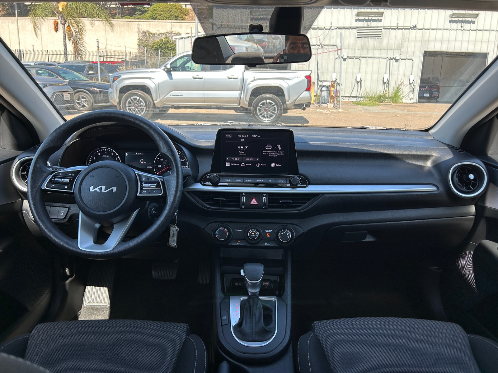 Thumbnail: 2024 Kia Forte - 3