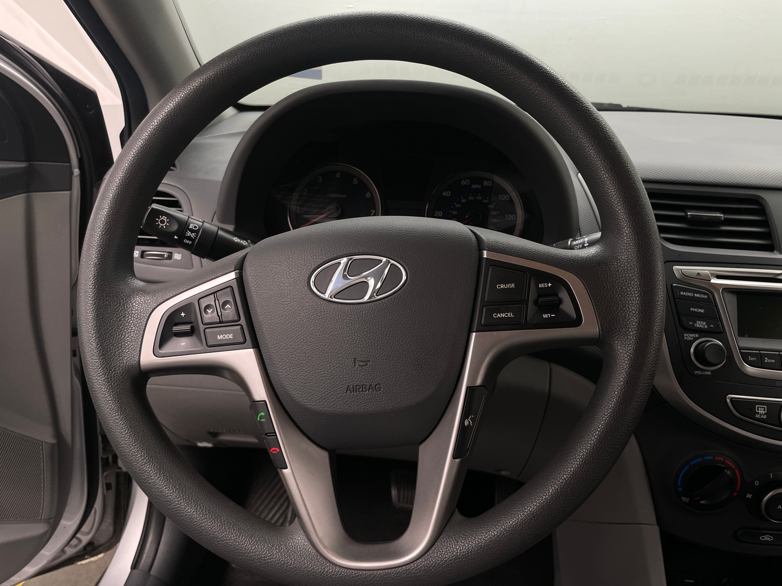 Thumbnail: 2017 Hyundai Accent - 5
