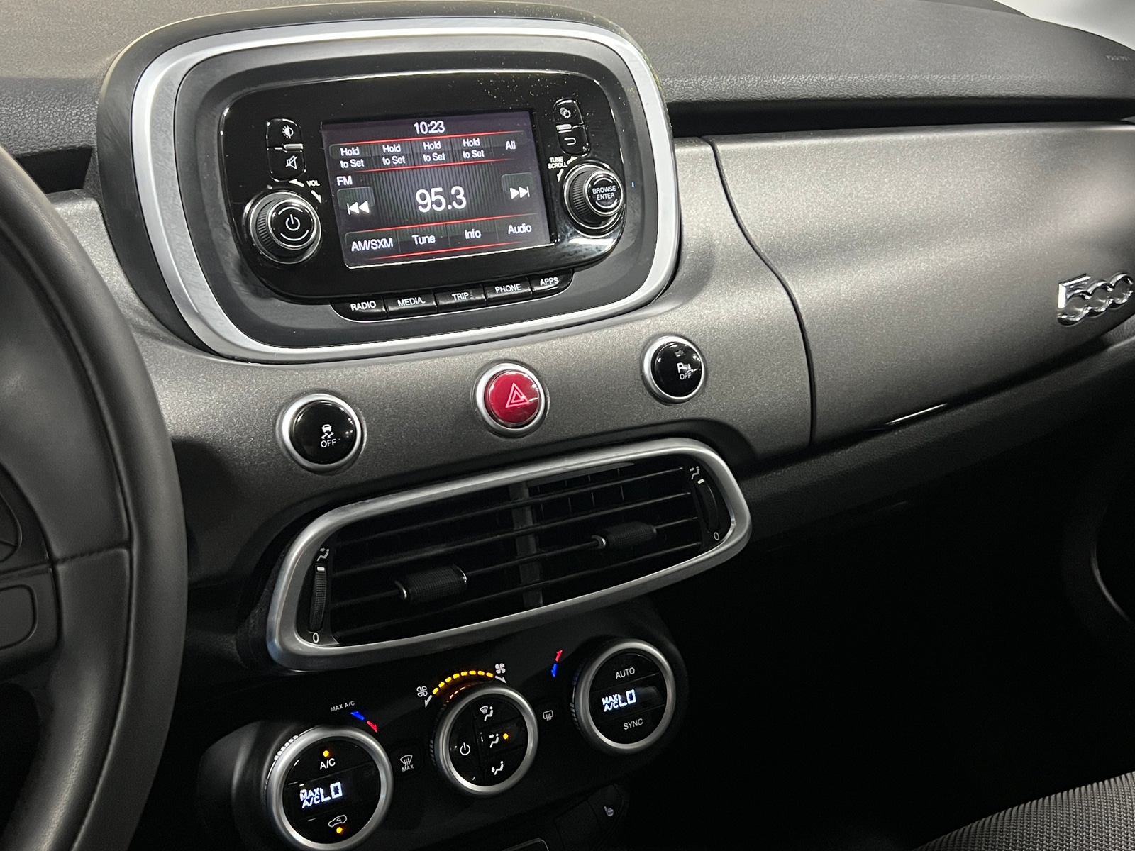 Thumbnail: 2016 Fiat 500X - 4