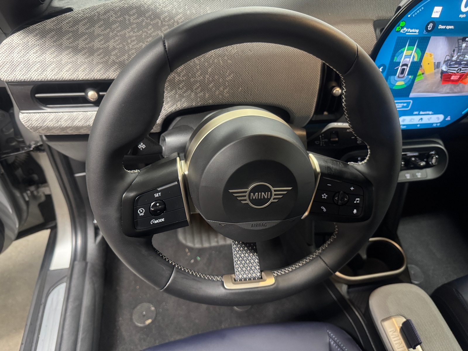 Thumbnail: 2025 MINI Cooper Hardtop - 4