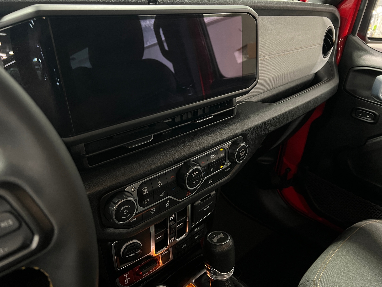 Thumbnail: 2024 Jeep Wrangler - 4