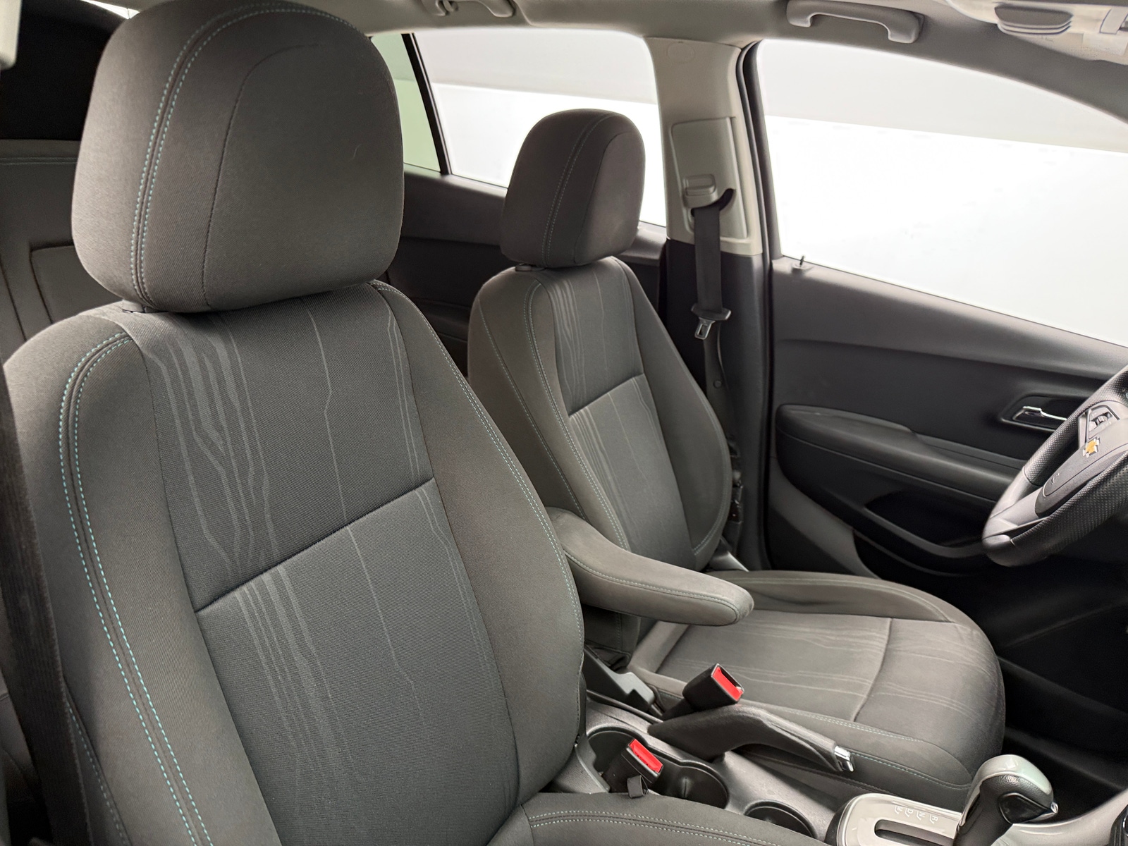 Thumbnail: 2016 Chevrolet Trax - 2