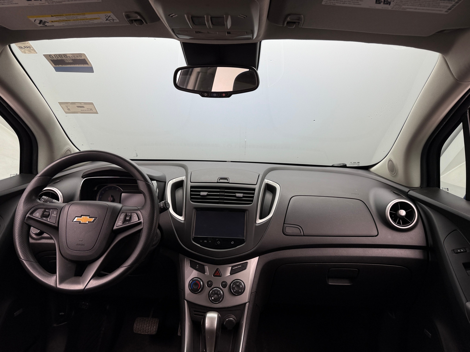 Thumbnail: 2016 Chevrolet Trax - 3