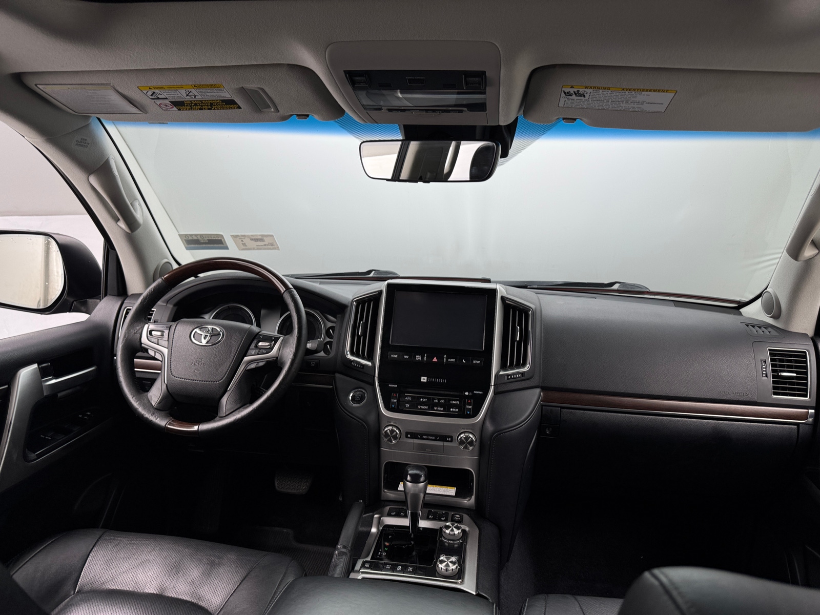 Thumbnail: 2017 Toyota Land Cruiser - 2