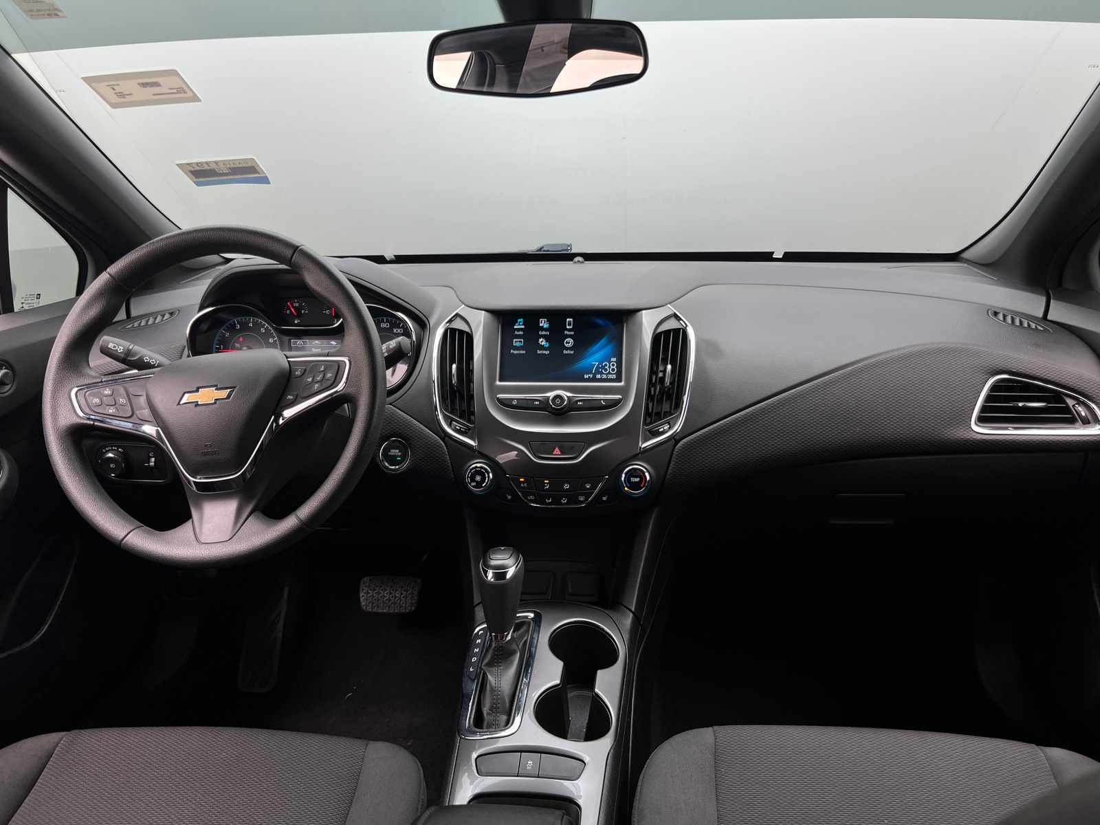Thumbnail: 2017 Chevrolet Cruze - 3