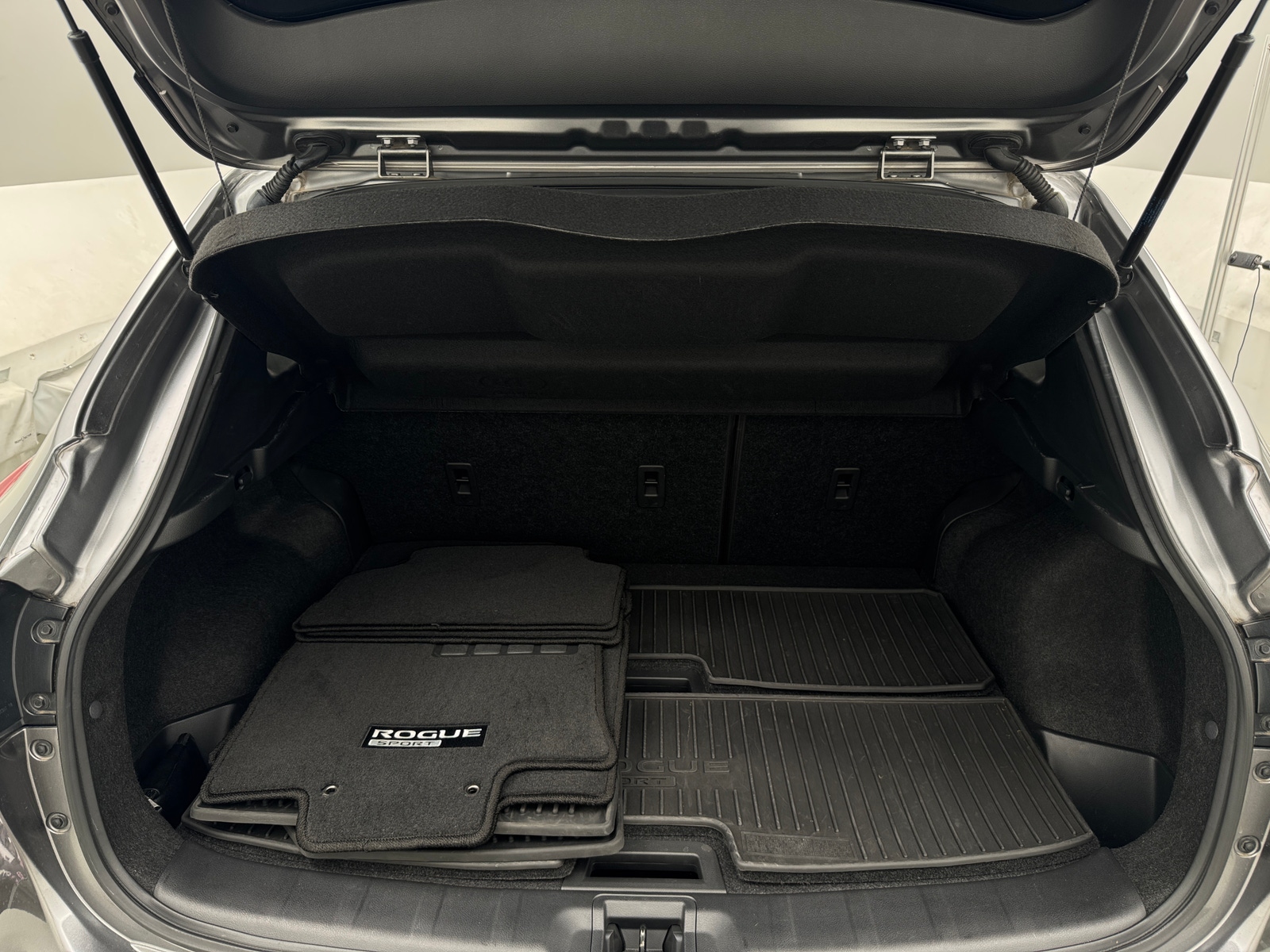 Thumbnail: 2020 Nissan Rogue Sport - 7
