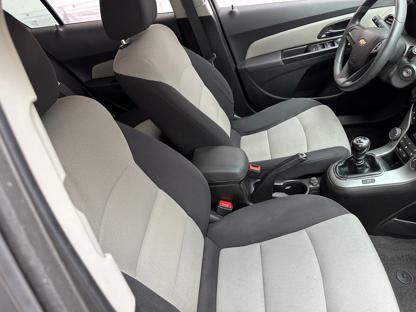 Thumbnail: 2014 Chevrolet Cruze - 2