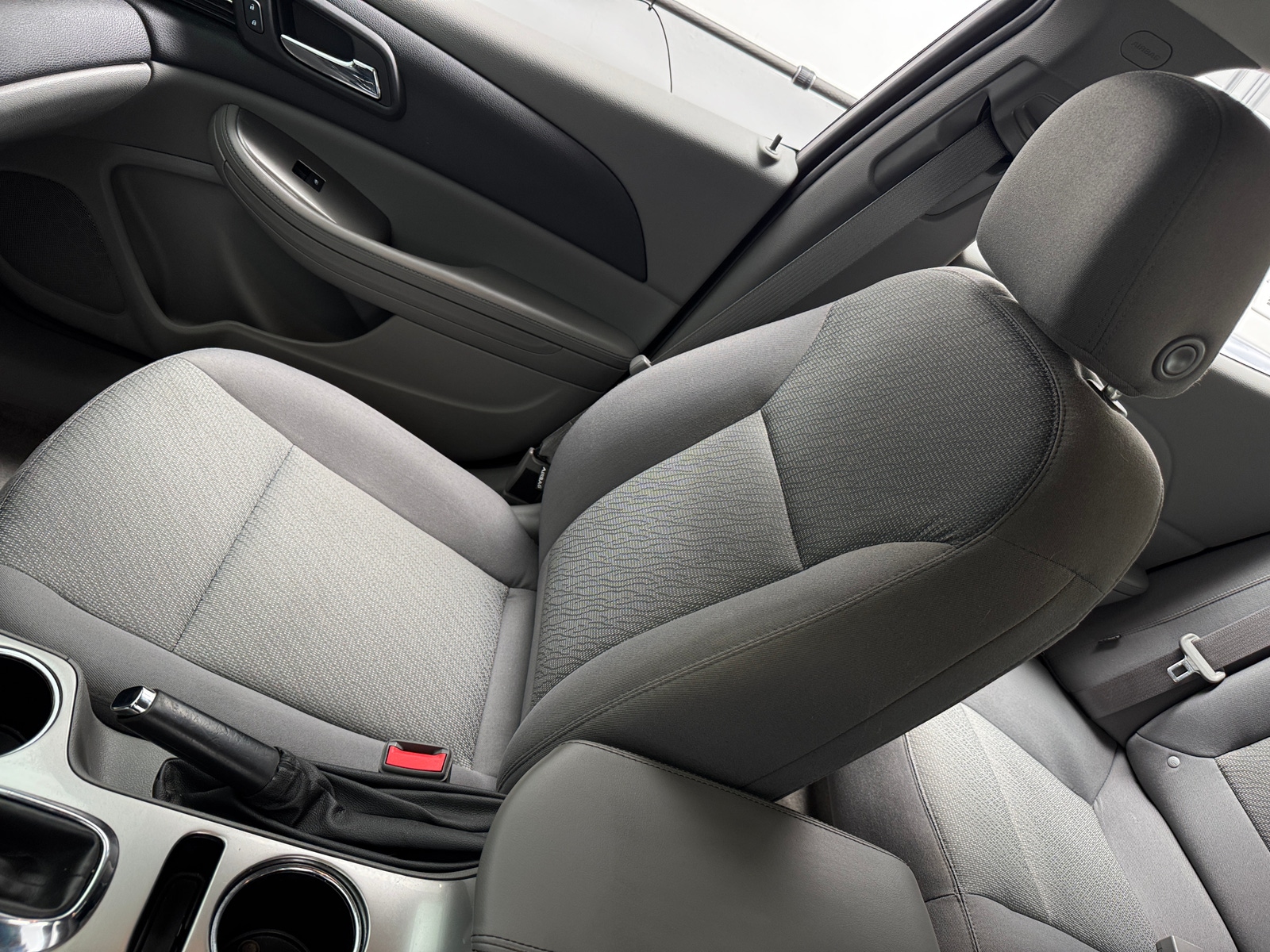 Thumbnail: 2015 Chevrolet Malibu - 2