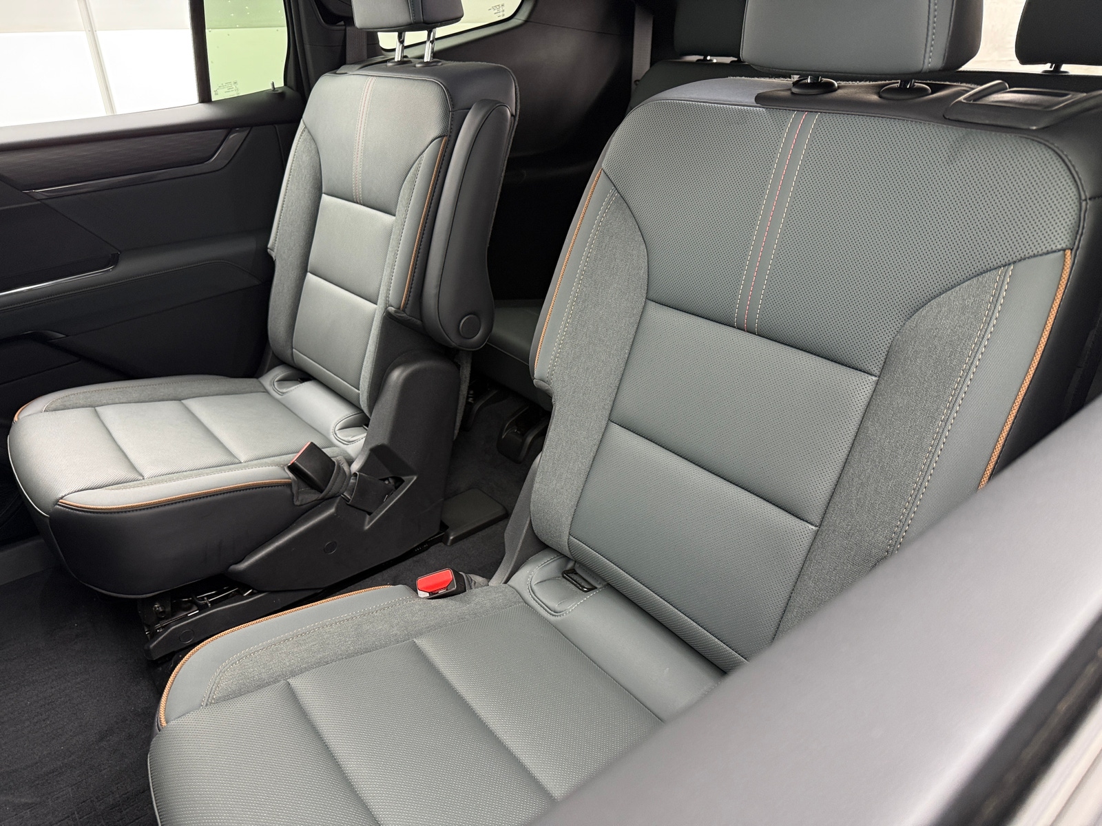 Thumbnail: 2024 GMC Acadia - 6