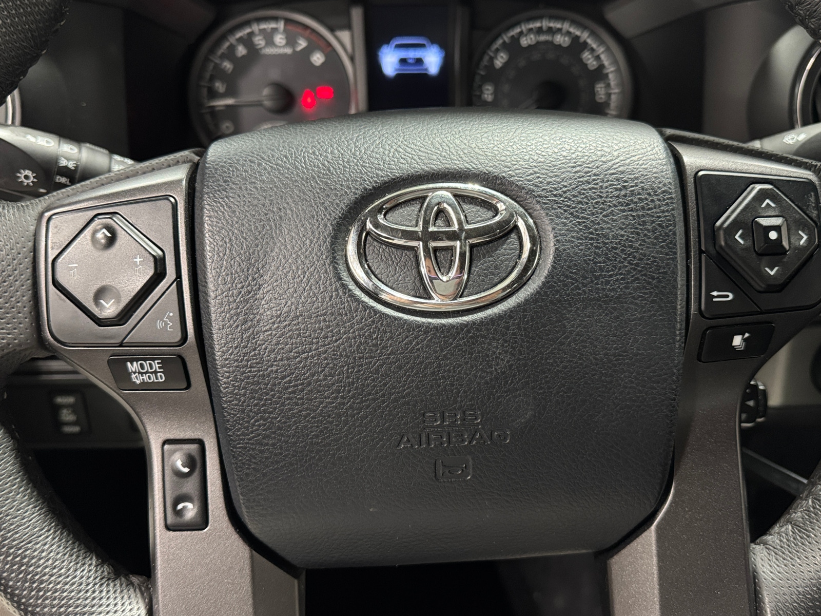 Thumbnail: 2017 Toyota Tacoma - 5