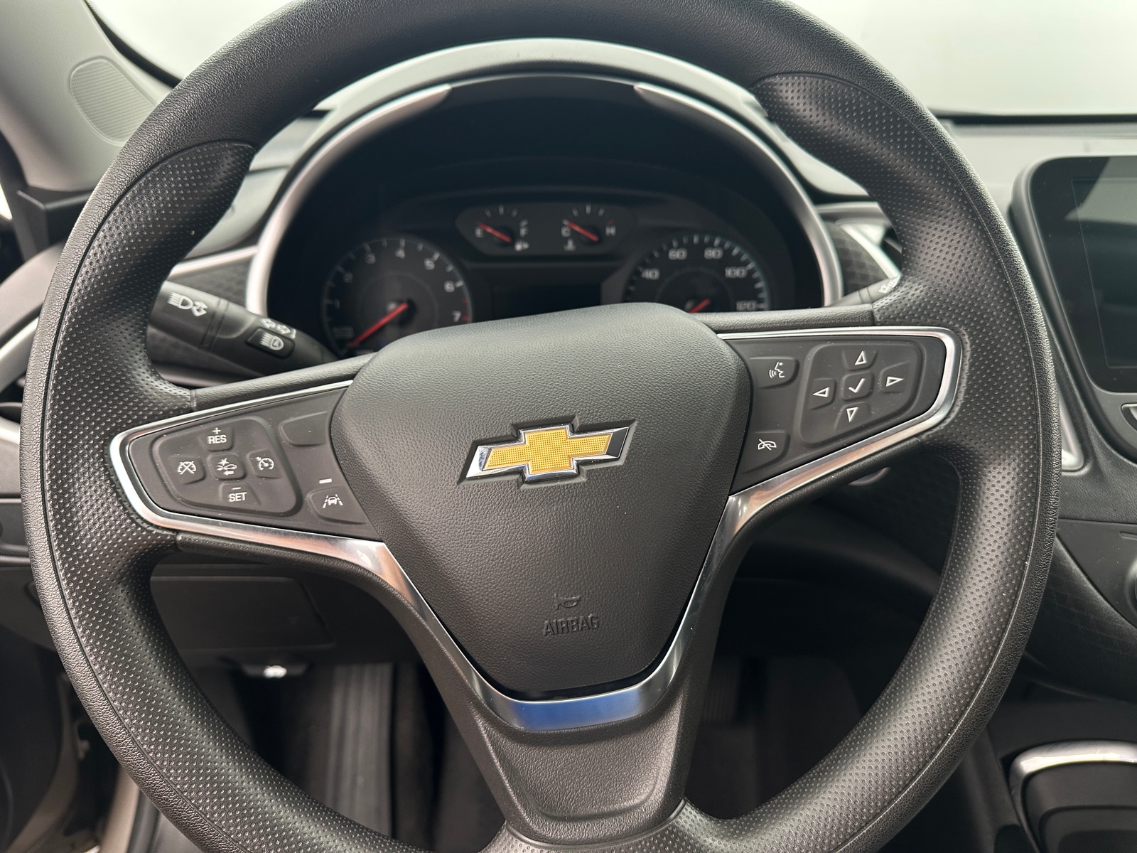 Thumbnail: 2024 Chevrolet Malibu - 5