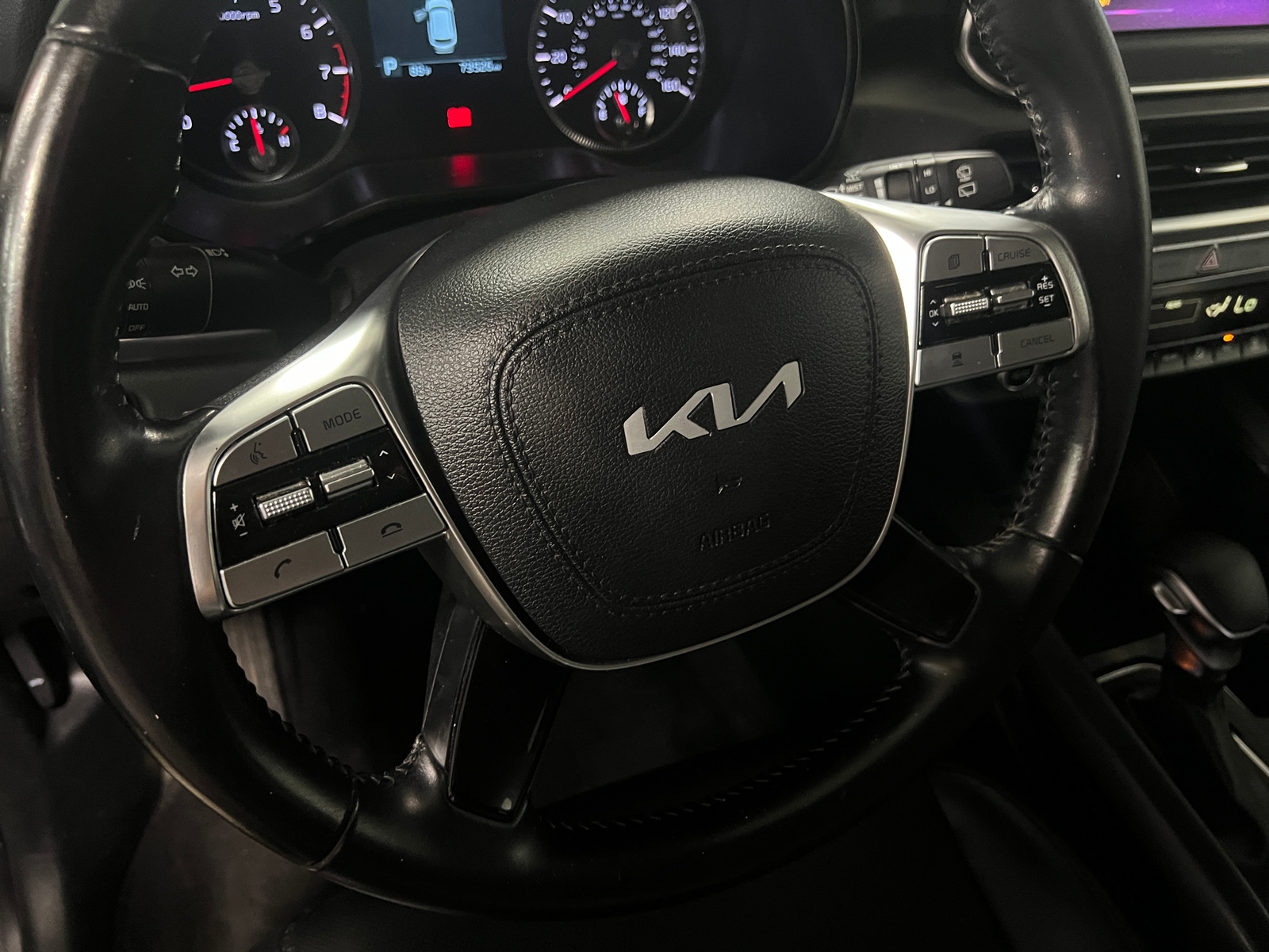 Thumbnail: 2022 Kia Telluride - 4