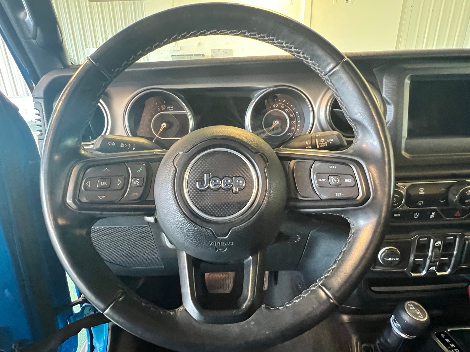 Thumbnail: 2021 Jeep Gladiator - 5