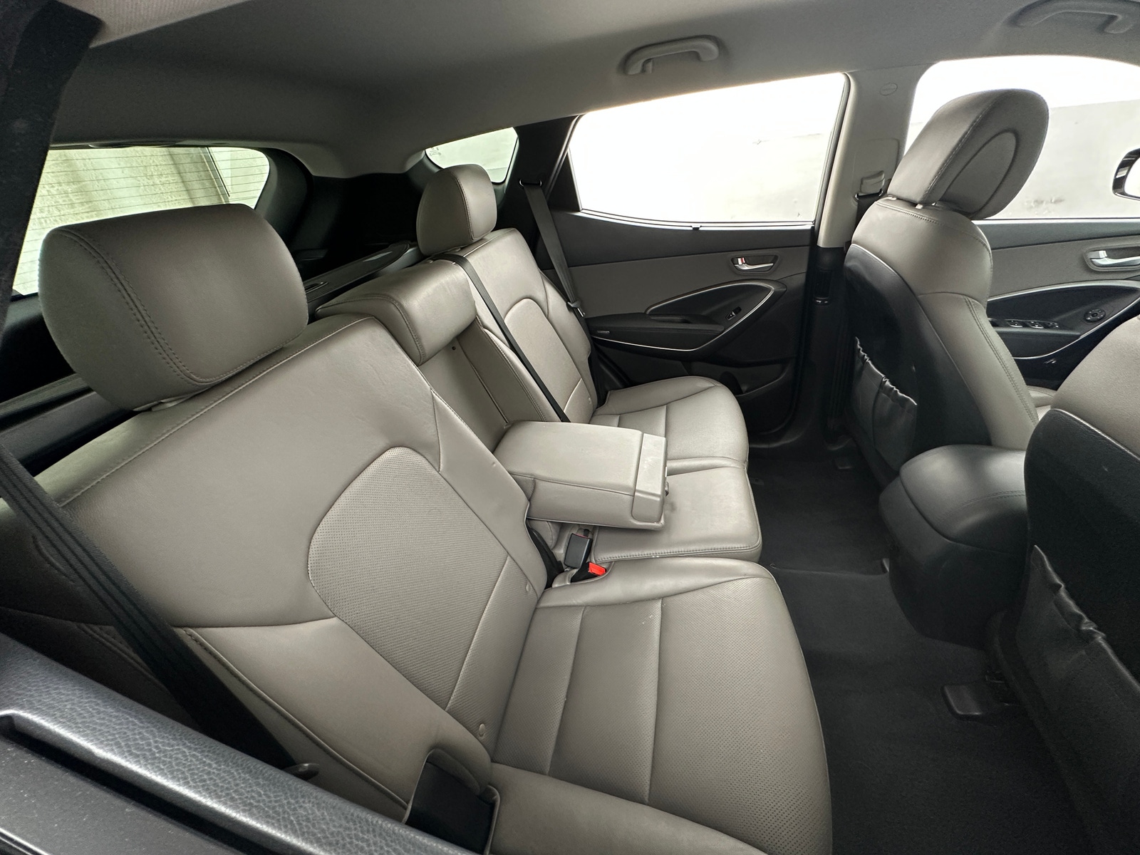 Thumbnail: 2017 Hyundai Santa Fe - 5