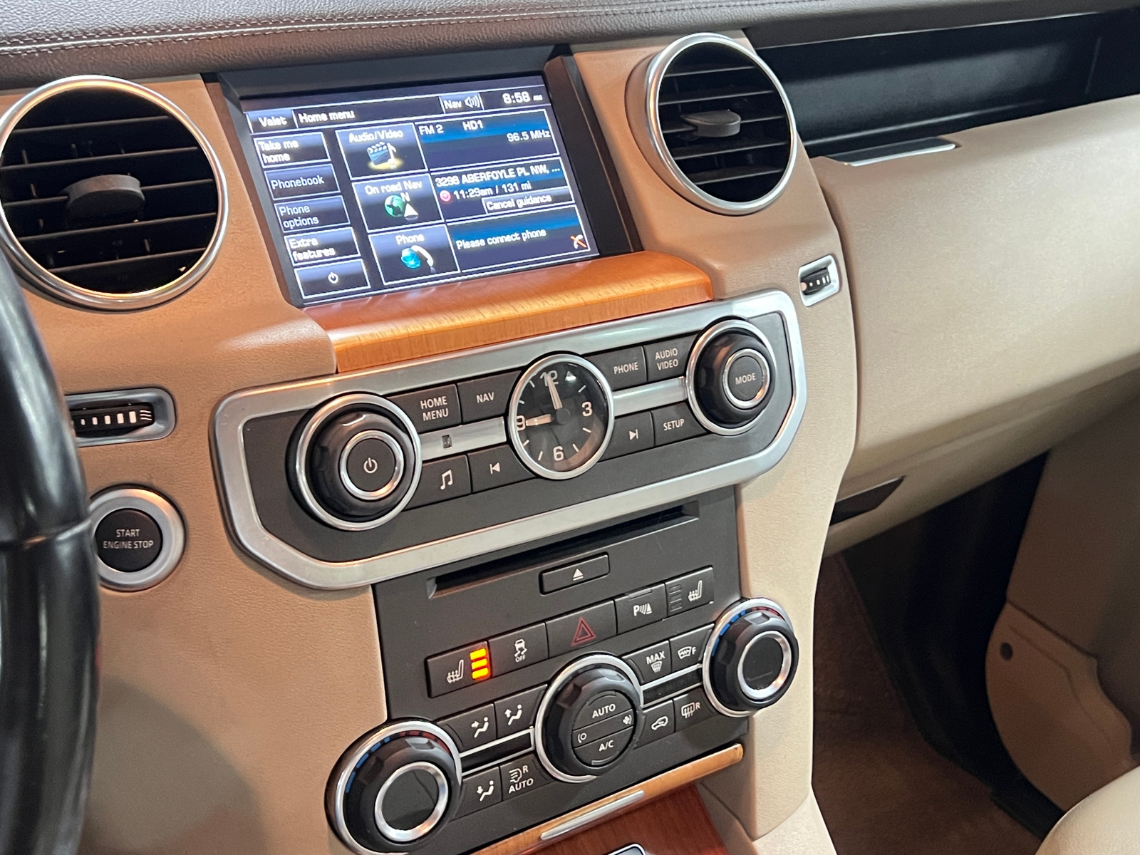Thumbnail: 2015 Land Rover LR4 - 3